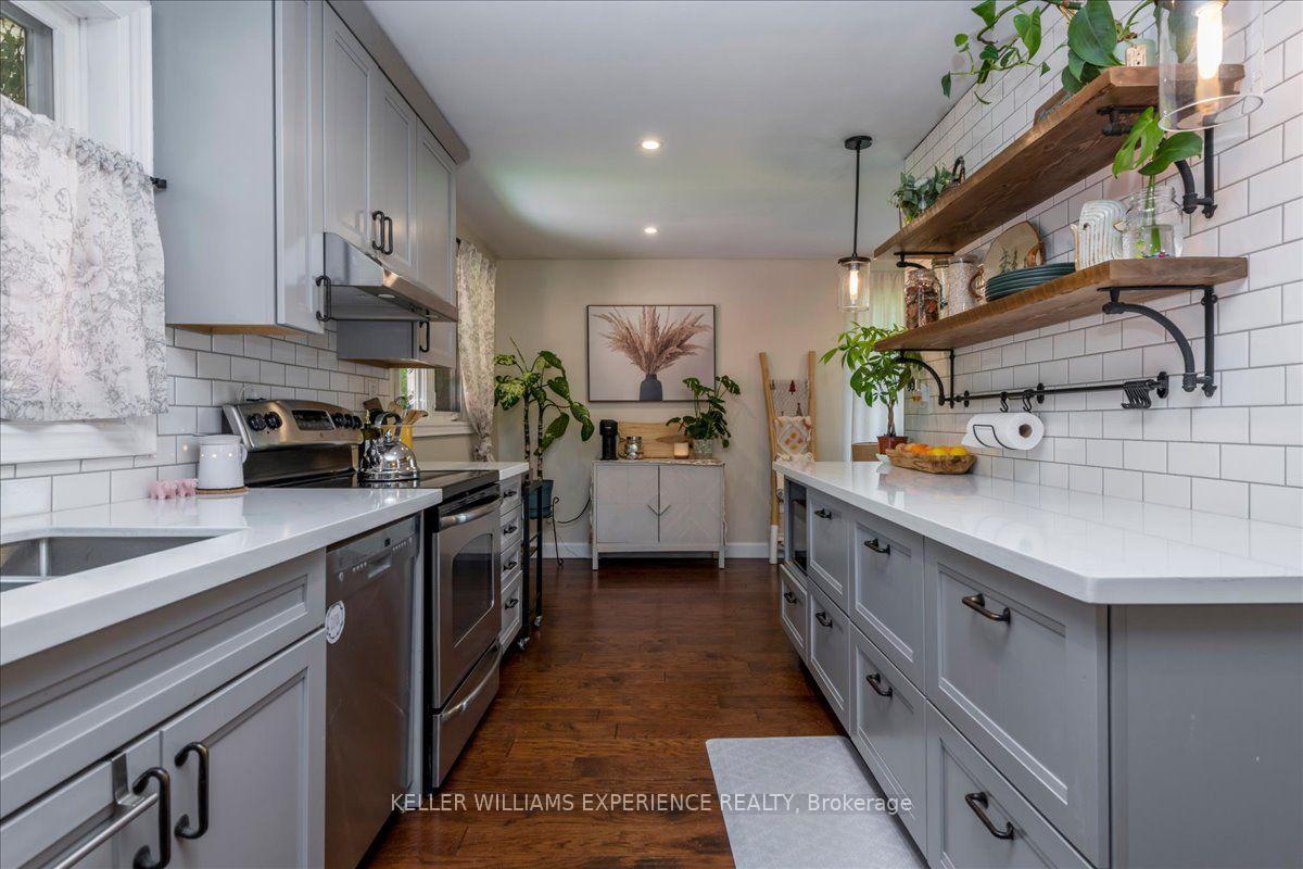 Photo 12 of 92 Johnson Street, Barrie, Codrington — HOMEH