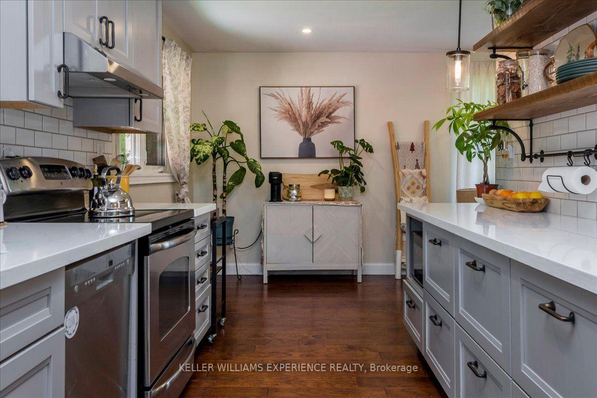 Photo 13 of 92 Johnson Street, Barrie, Codrington — HOMEH