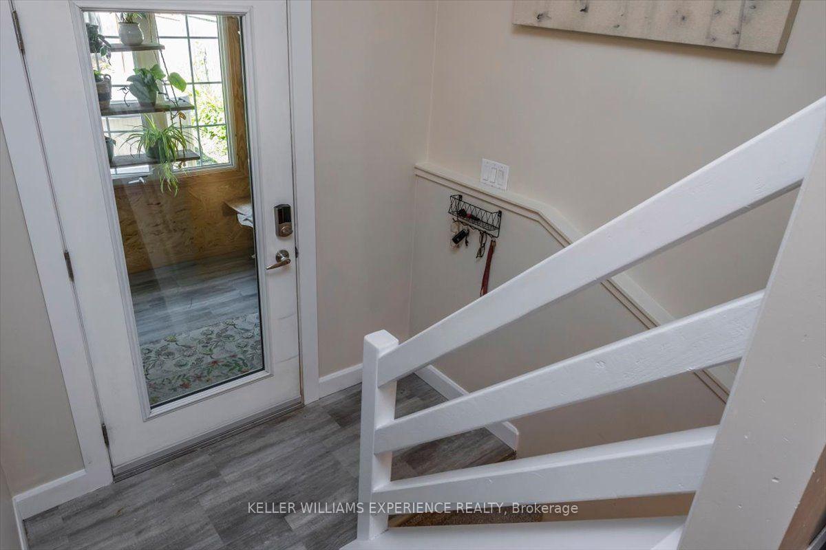 Photo 19 of 92 Johnson Street, Barrie, Codrington — HOMEH