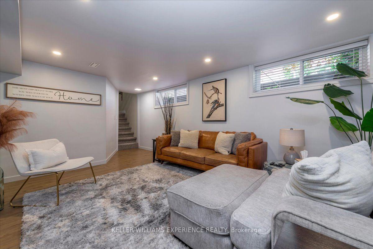 Photo 21 of 92 Johnson Street, Barrie, Codrington — HOMEH