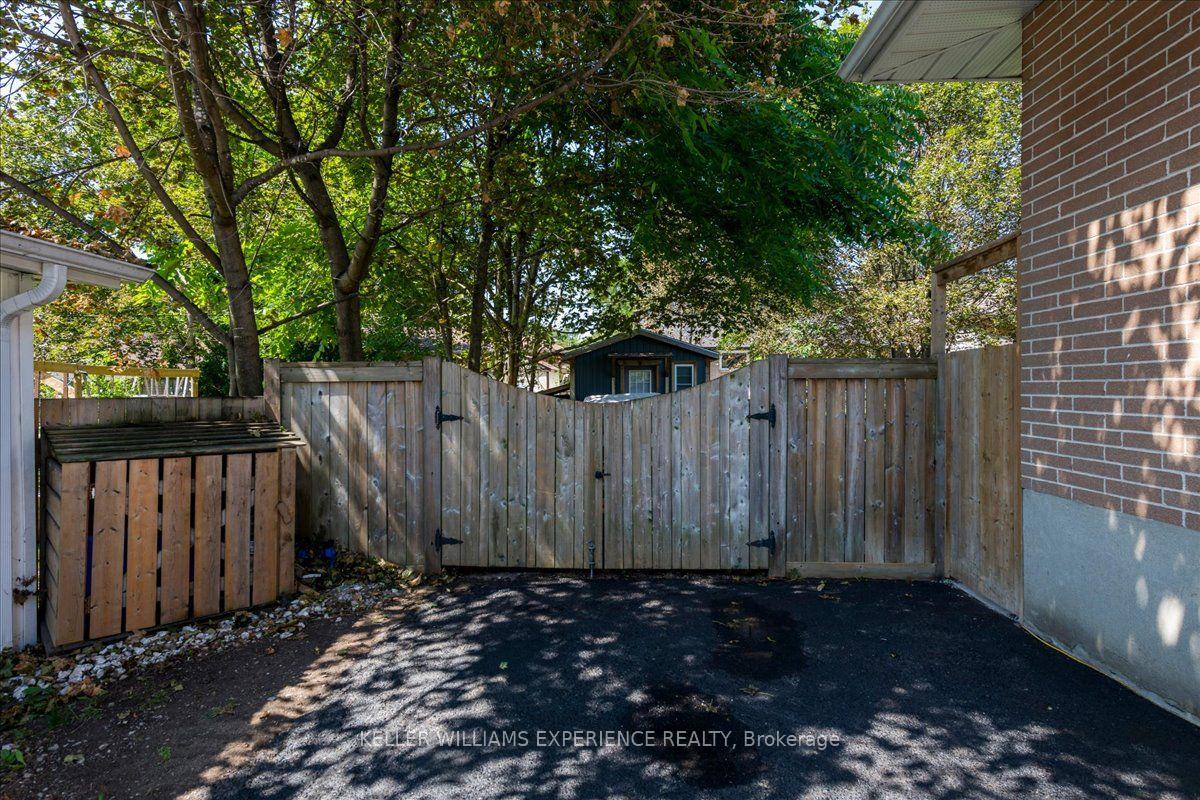 Photo 28 of 92 Johnson Street, Barrie, Codrington — HOMEH