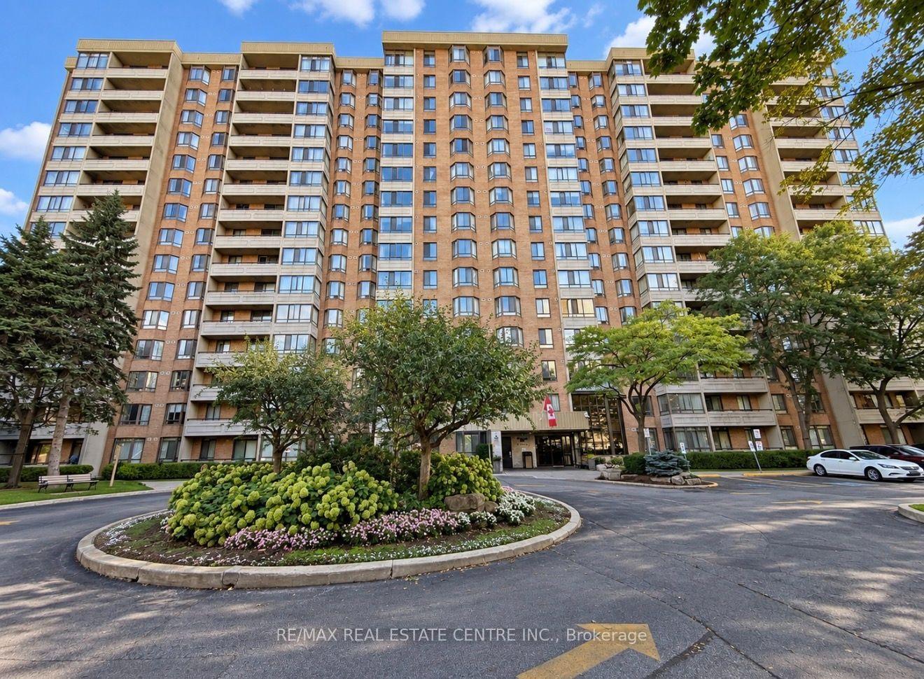 Photo 4 of Unit 910, 5 Lisa Street, Brampton, Queen Street Corridor — HOMEH