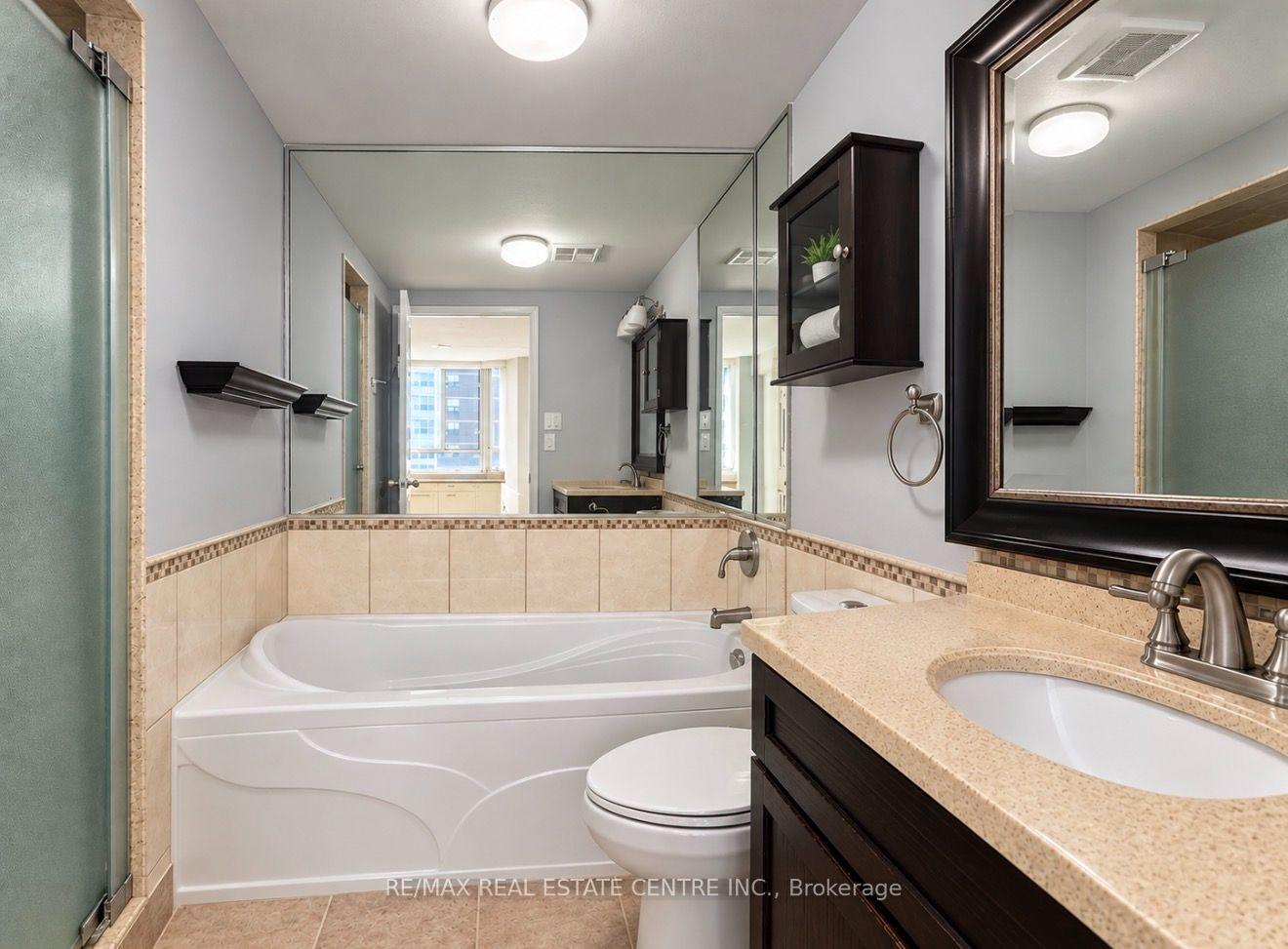 Photo 10 of Unit 910, 5 Lisa Street, Brampton, Queen Street Corridor — HOMEH