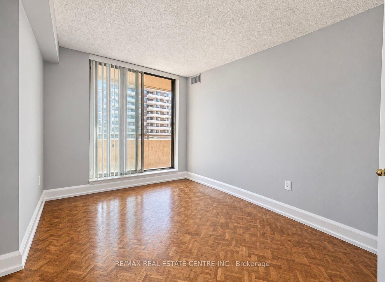 Photo 14 of Unit 910, 5 Lisa Street, Brampton, Queen Street Corridor — HOMEH