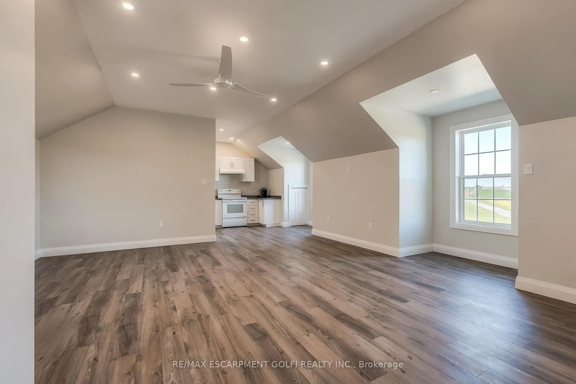 Photo 32 of 3265 Mountain Road, Lincoln, Beamsville — HOMEH