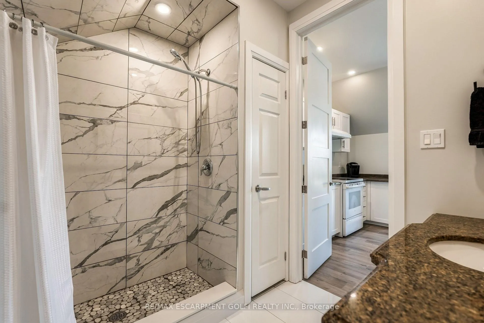 Photo 37 of 3265 Mountain Road, Lincoln, Beamsville — HOMEH