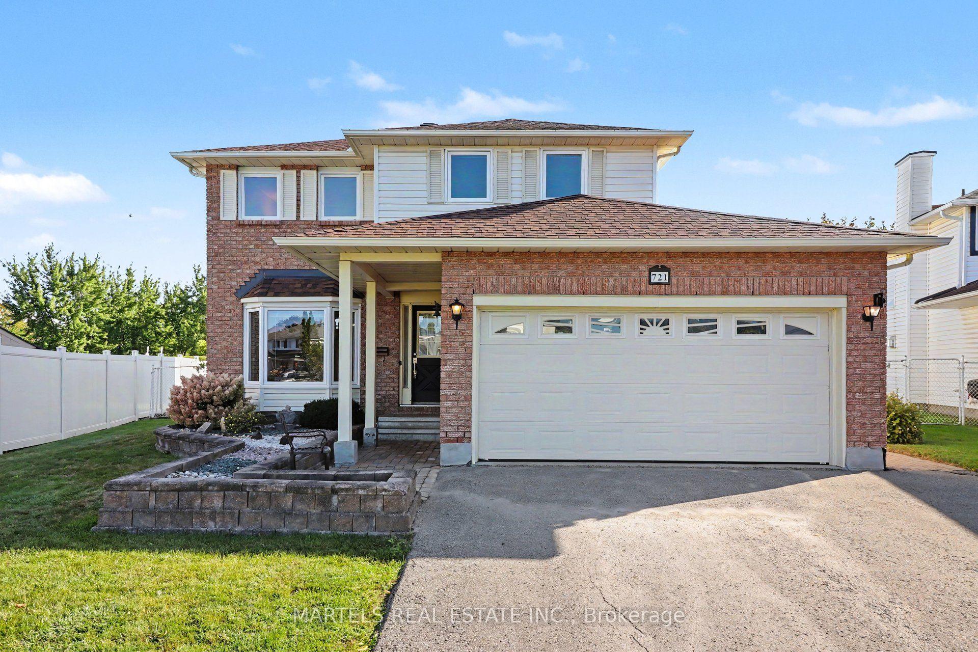 Photo of 721 Morewood Crescent