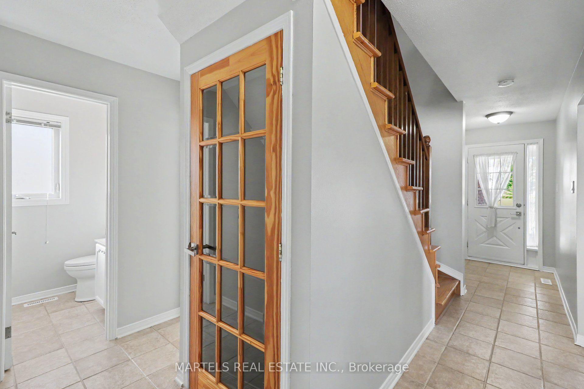 Photo 3 of 721 Morewood Crescent, Ottawa, Fallingbrook/Pineridge — HOMEH