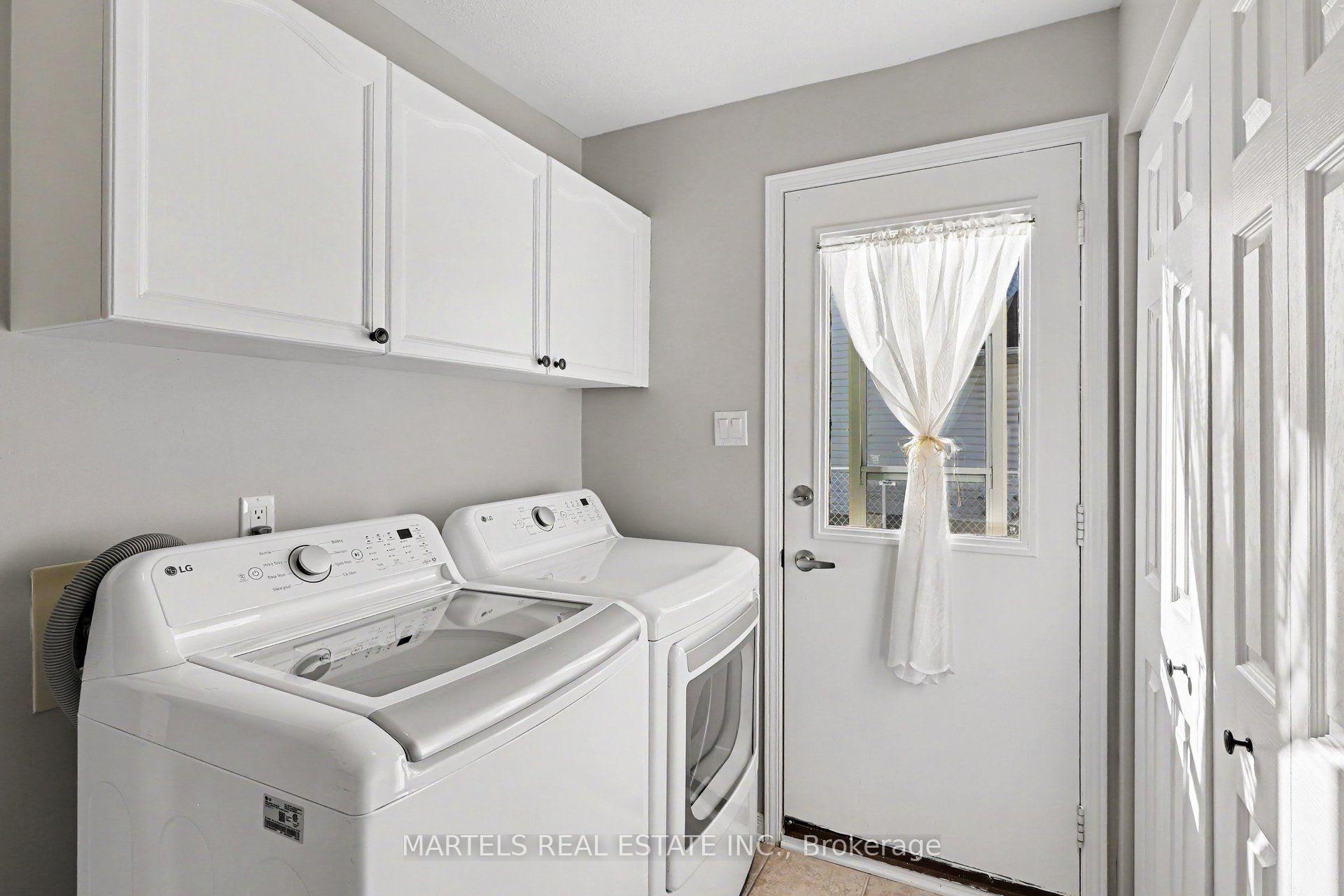 Photo 10 of 721 Morewood Crescent, Ottawa, Fallingbrook/Pineridge — HOMEH
