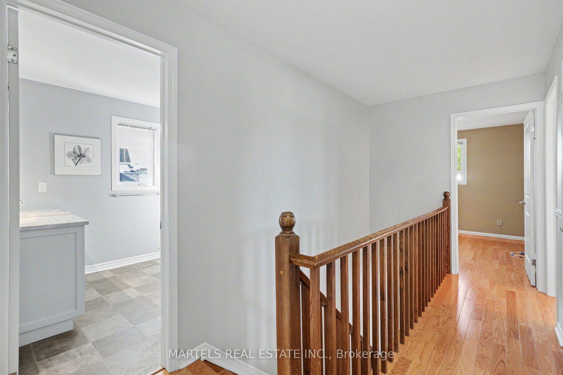 Photo 11 of 721 Morewood Crescent, Ottawa, Fallingbrook/Pineridge — HOMEH