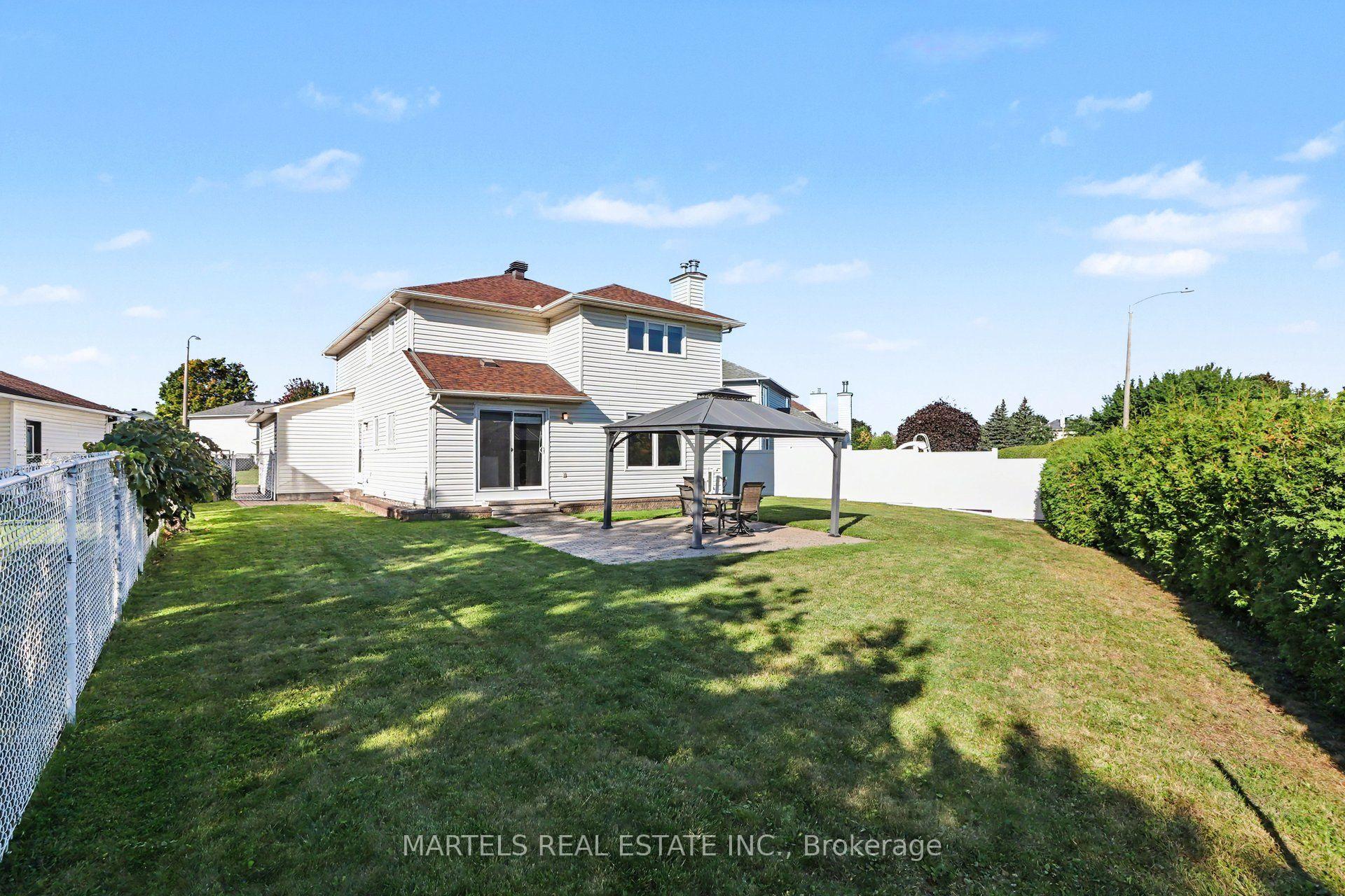 Photo 23 of 721 Morewood Crescent, Ottawa, Fallingbrook/Pineridge — HOMEH