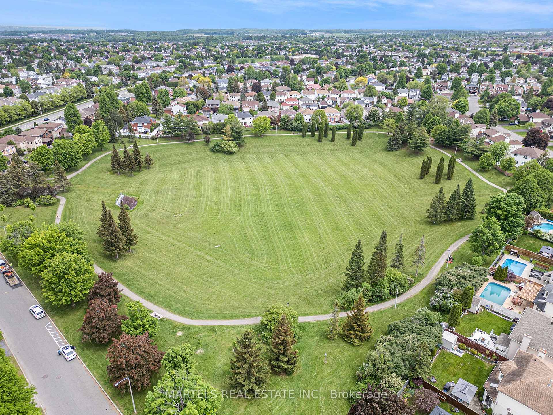 Photo 28 of 721 Morewood Crescent, Ottawa, Fallingbrook/Pineridge — HOMEH