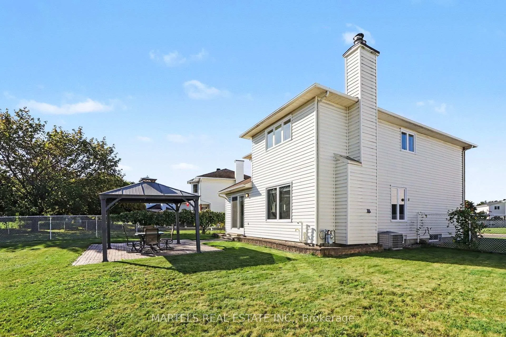 Photo 32 of 721 Morewood Crescent, Ottawa, Fallingbrook/Pineridge — HOMEH