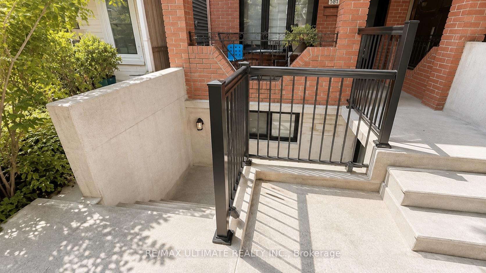 Photo 11 of 634 Shaw Street, Toronto, Palmerston-Little Italy — HOMEH