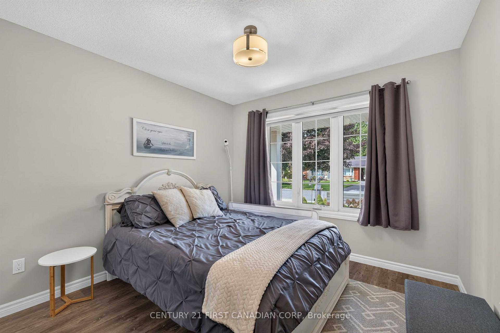Photo 6 of 347 High Street, Central Elgin, Port Stanley — HOMEH