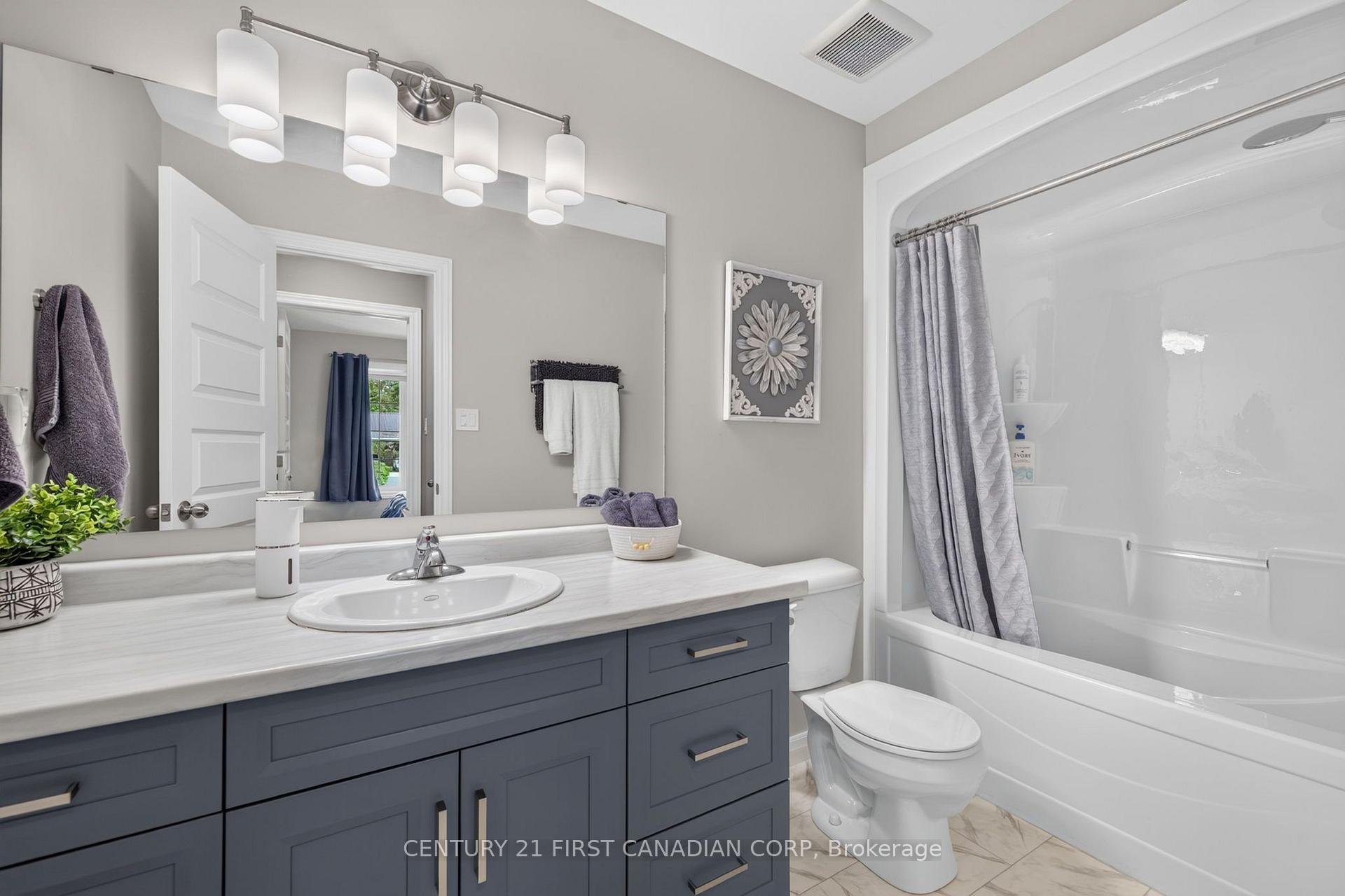Photo 8 of 347 High Street, Central Elgin, Port Stanley — HOMEH