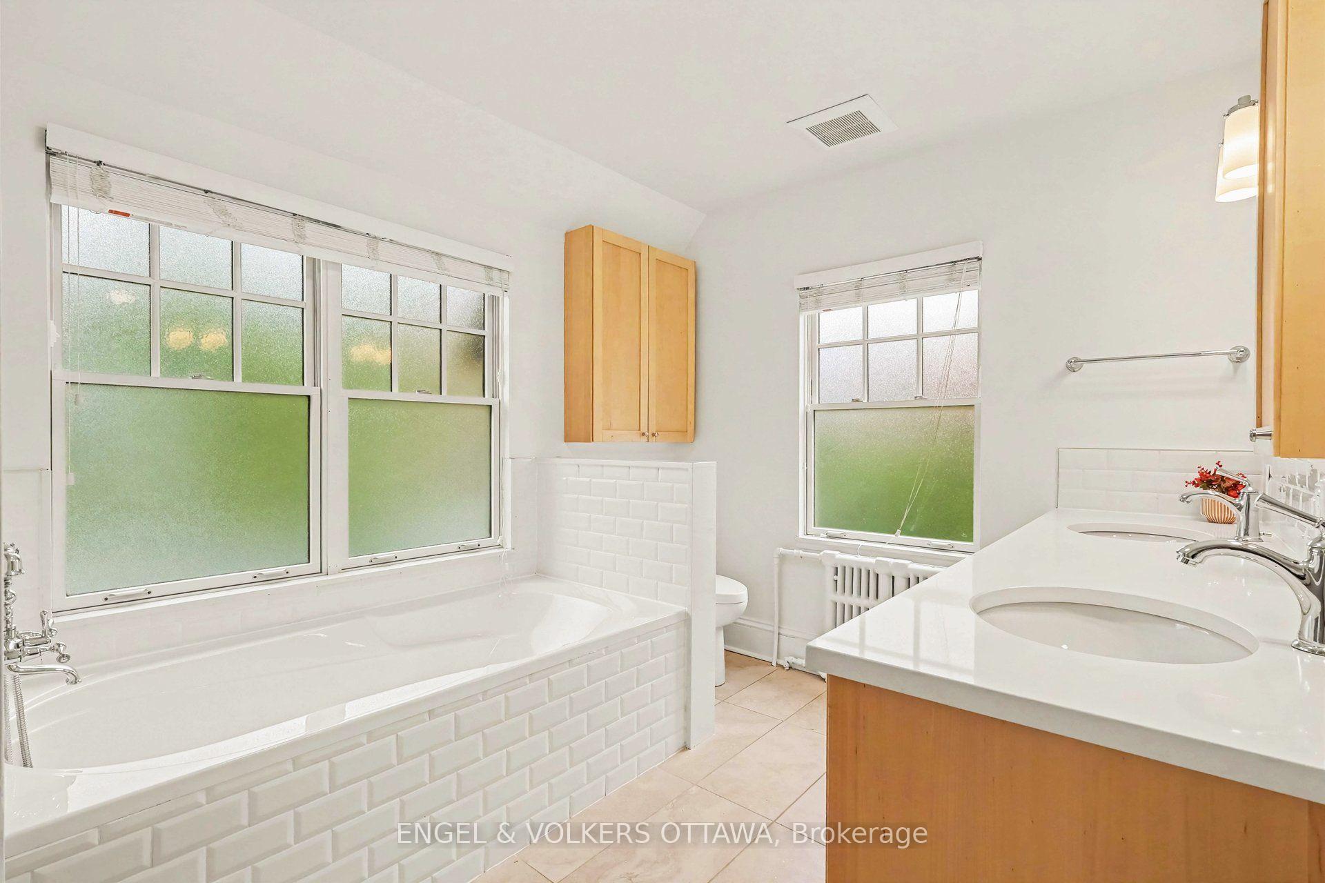 Photo 24 of 154 Acacia Avenue, Ottawa, Rockcliffe — HOMEH