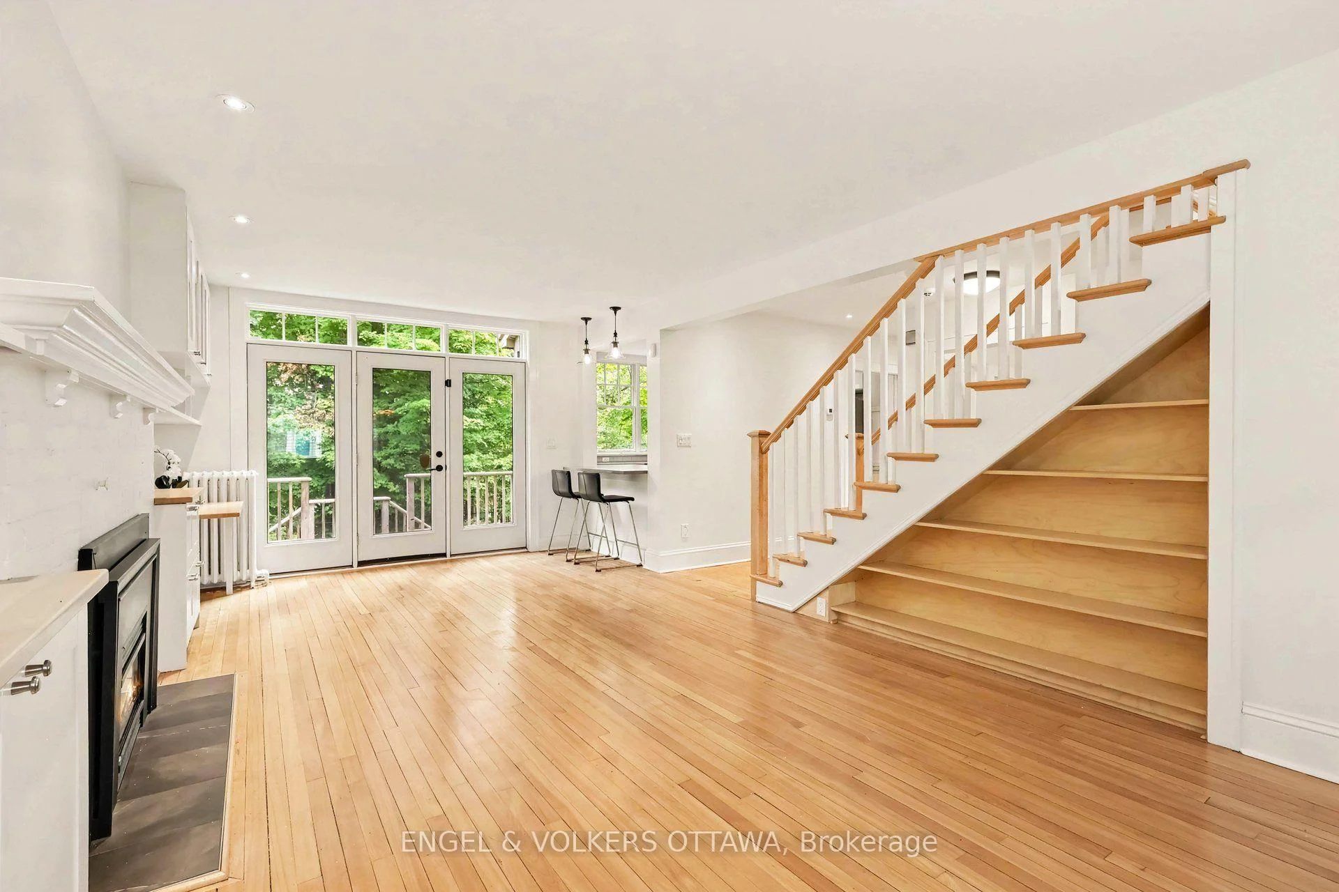 Photo 10 of 154 Acacia Avenue, Ottawa, Rockcliffe — HOMEH