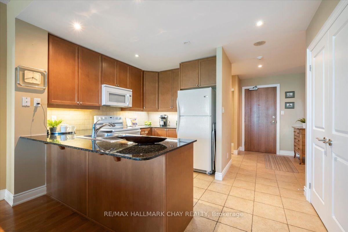 Photo 11 of Unit 602, 33 Ellen Street, Barrie, Lakeshore — HOMEH