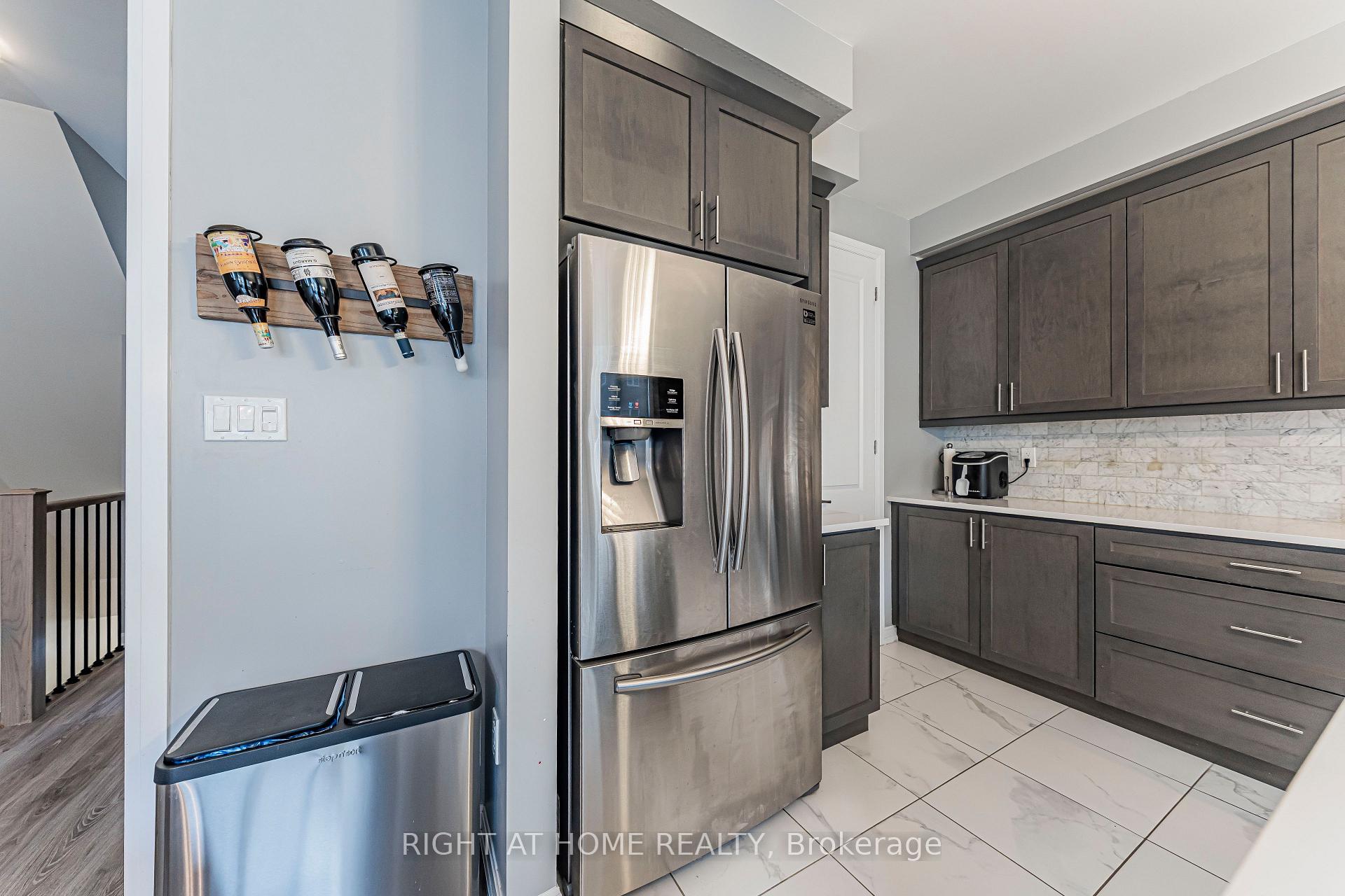 Photo 13 of 3353 Vardon Way, Oakville, Glenorchy — HOMEH