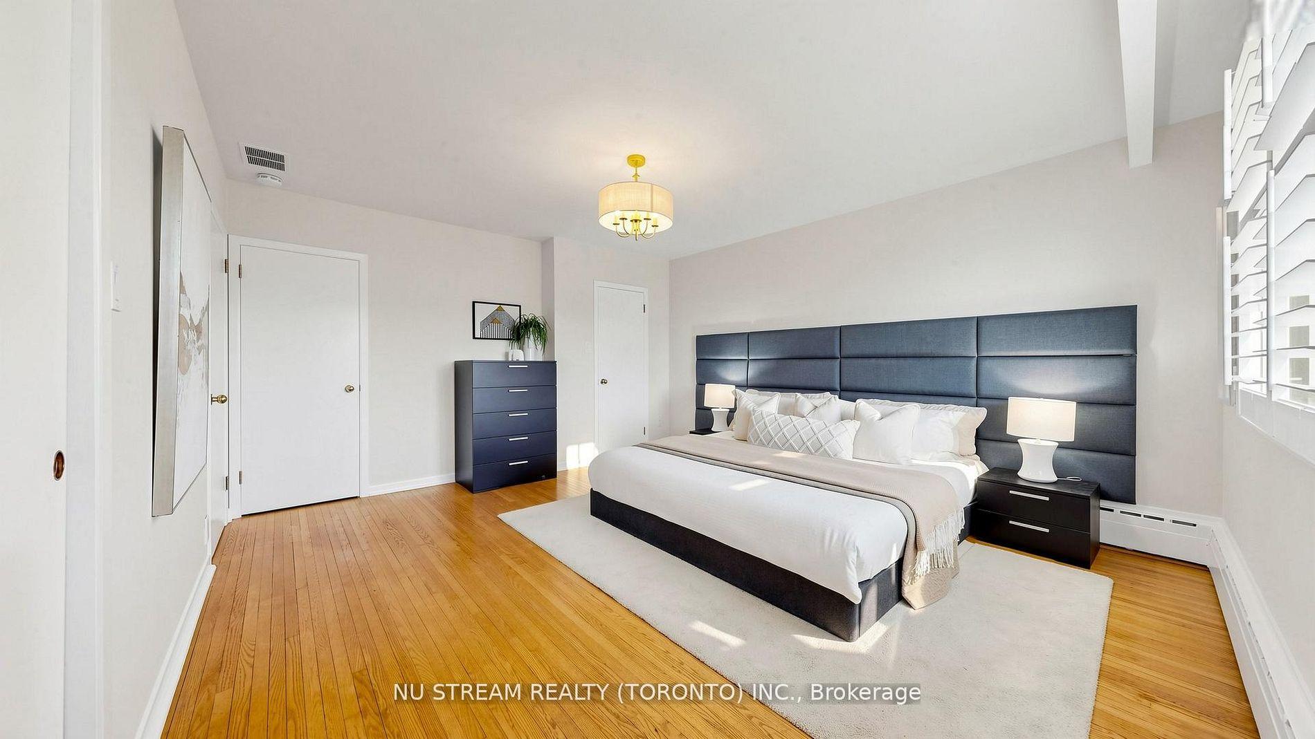 Photo 20 of 55 Sunvale Drive, Etobicoke, Willowridge-Martingrove-Richview — HOMEH