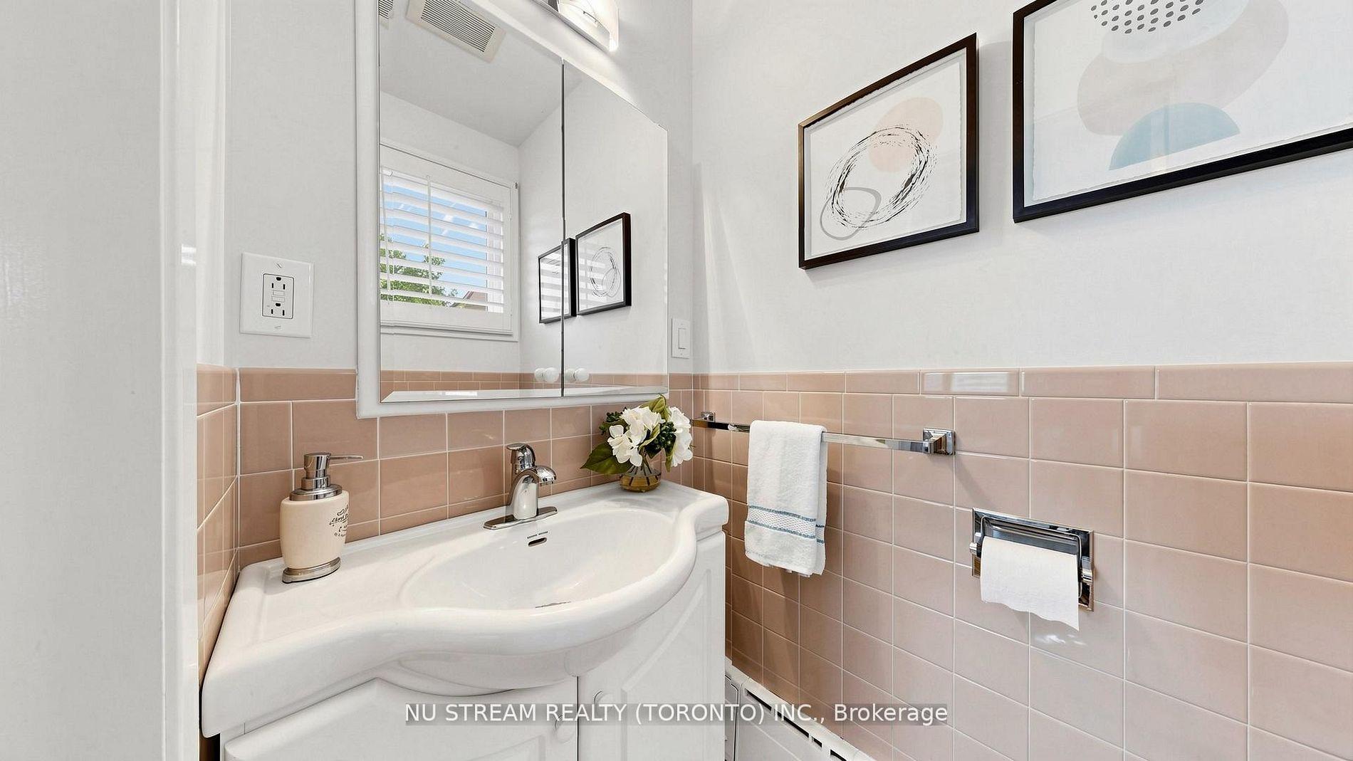 Photo 22 of 55 Sunvale Drive, Etobicoke, Willowridge-Martingrove-Richview — HOMEH