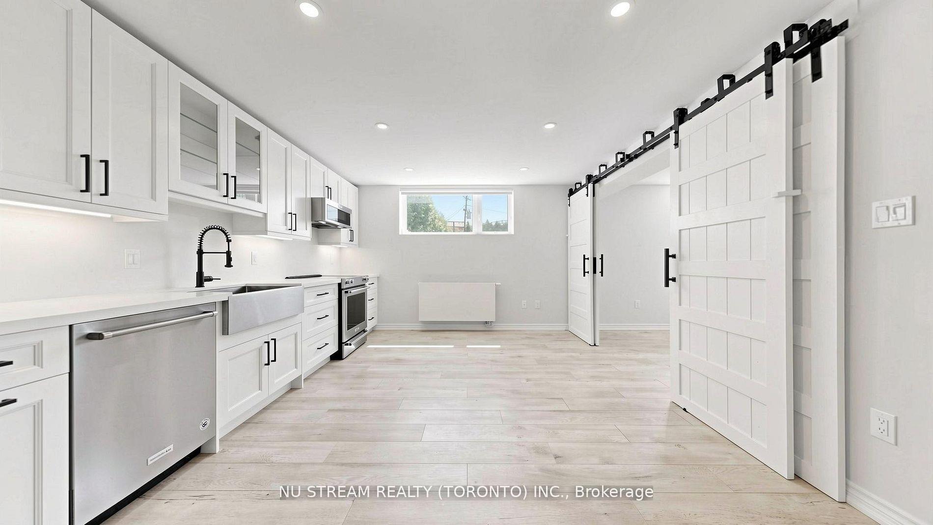 Photo 32 of 55 Sunvale Drive, Etobicoke, Willowridge-Martingrove-Richview — HOMEH