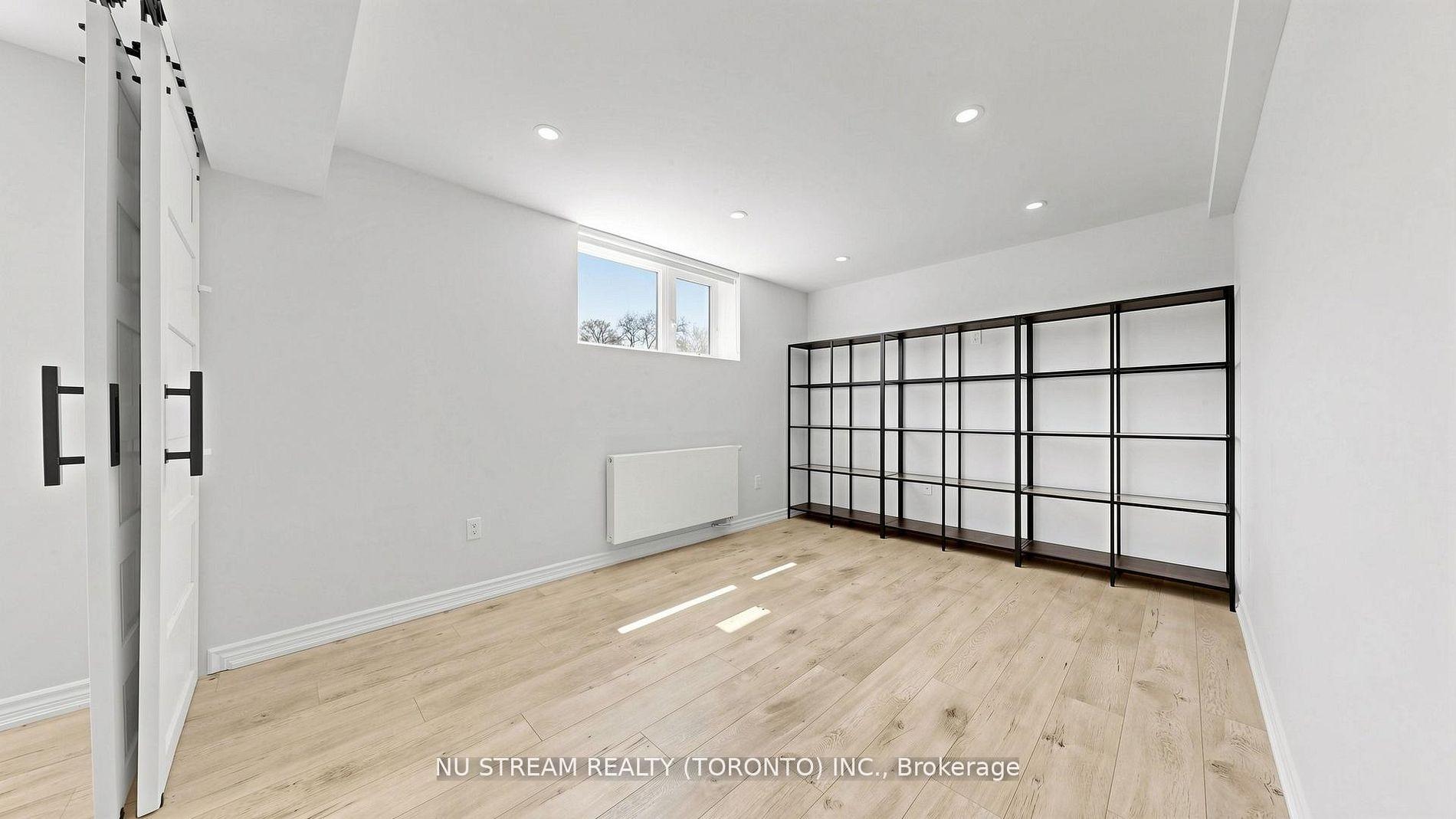 Photo 36 of 55 Sunvale Drive, Etobicoke, Willowridge-Martingrove-Richview — HOMEH