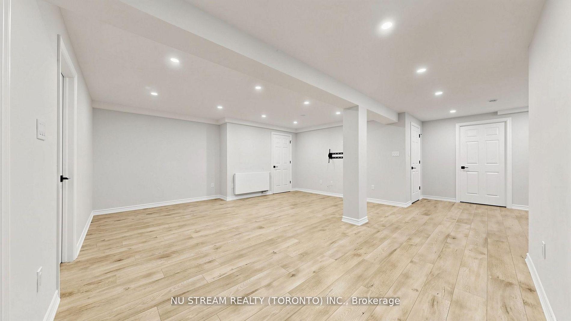 Photo 38 of 55 Sunvale Drive, Etobicoke, Willowridge-Martingrove-Richview — HOMEH