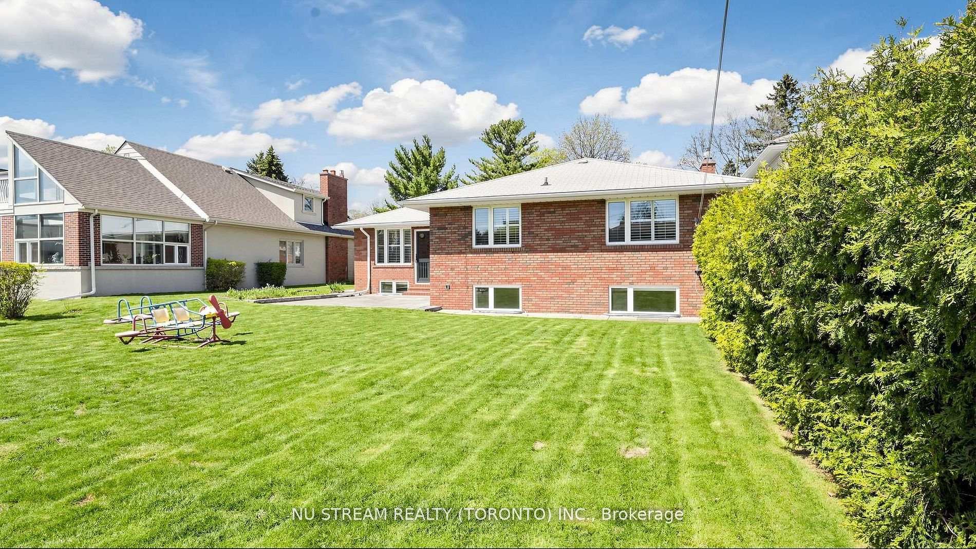 Photo 43 of 55 Sunvale Drive, Etobicoke, Willowridge-Martingrove-Richview — HOMEH