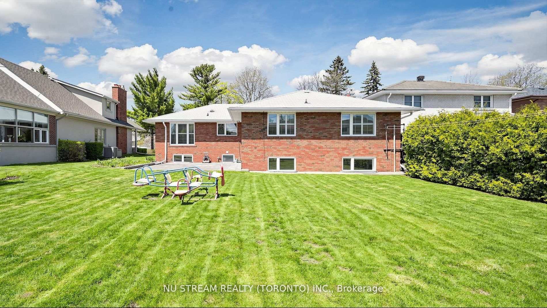 Photo 44 of 55 Sunvale Drive, Etobicoke, Willowridge-Martingrove-Richview — HOMEH