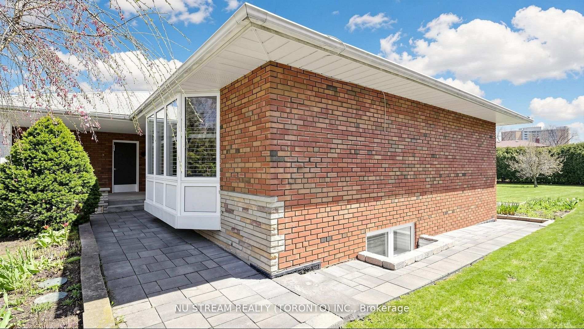 Photo 47 of 55 Sunvale Drive, Etobicoke, Willowridge-Martingrove-Richview — HOMEH