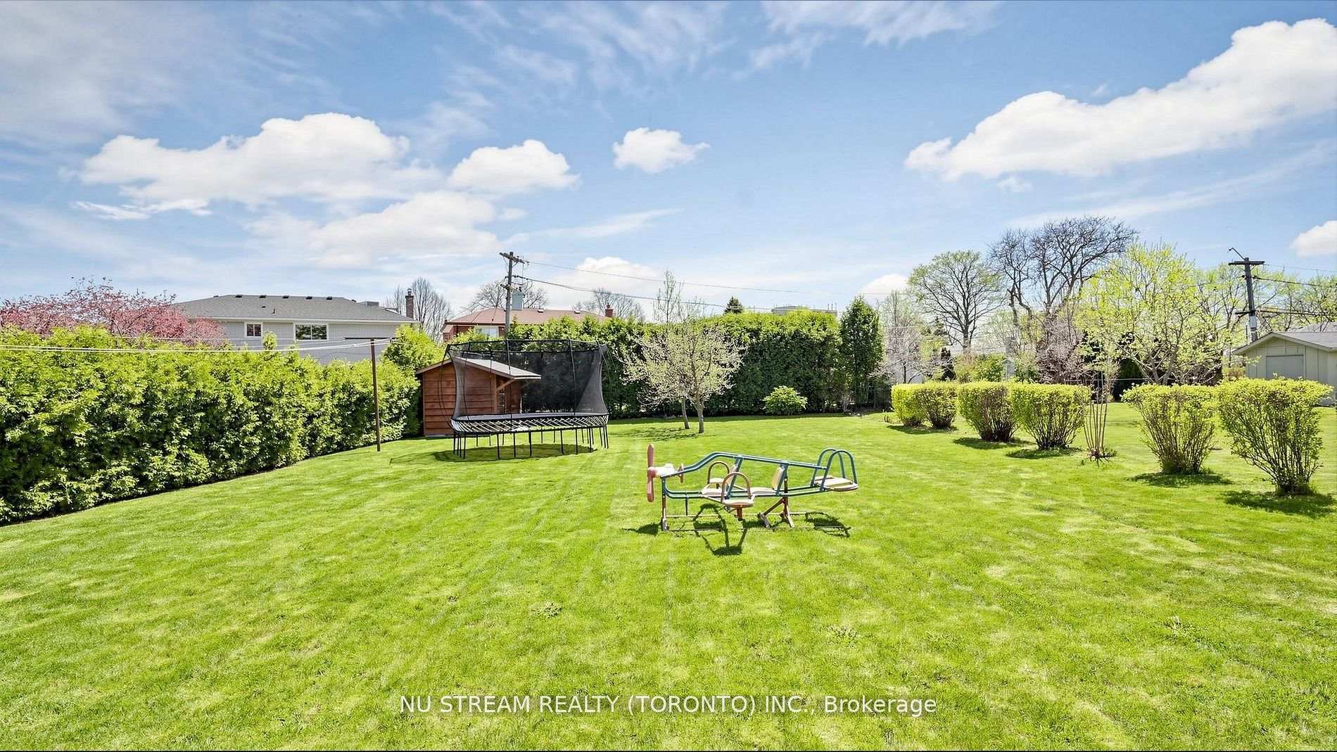 Photo 48 of 55 Sunvale Drive, Etobicoke, Willowridge-Martingrove-Richview — HOMEH