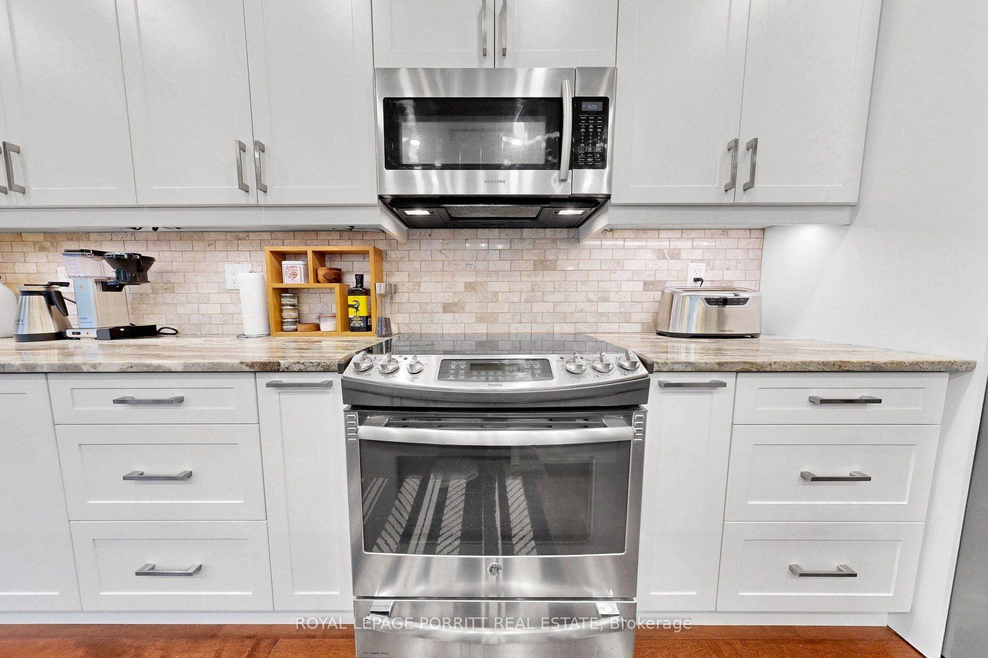 Photo 15 of 2 Granite Court, Etobicoke, Mimico — HOMEH