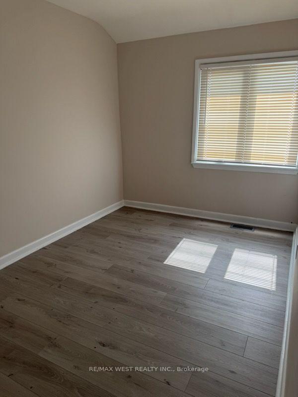 Photo 6 of Unit Upper, 65 Clapperton Avenue, Scarborough, Clairlea-Birchmount — HOMEH