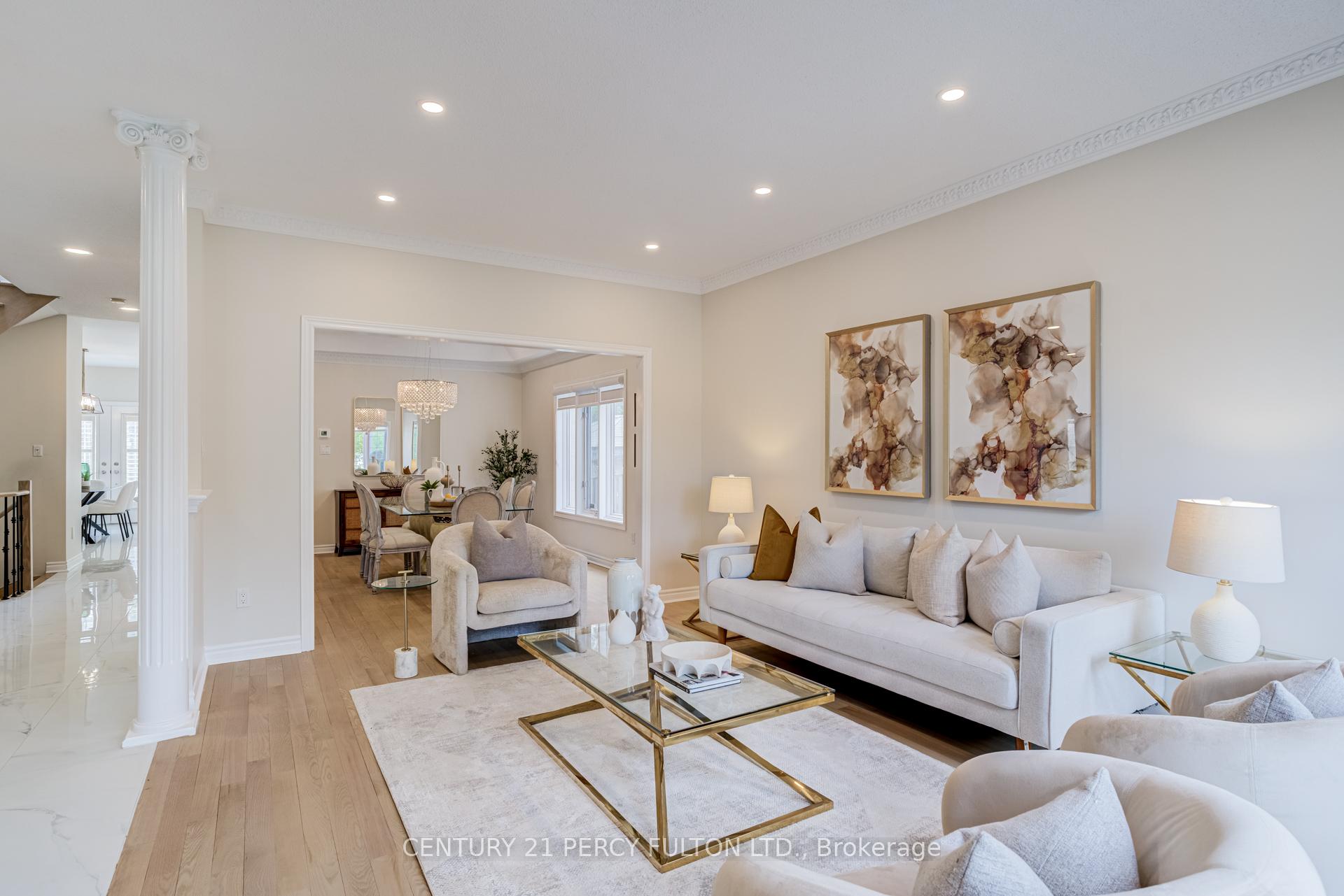 Photo 6 of 118 Village Gate Drive, Markham, Cachet — HOMEH