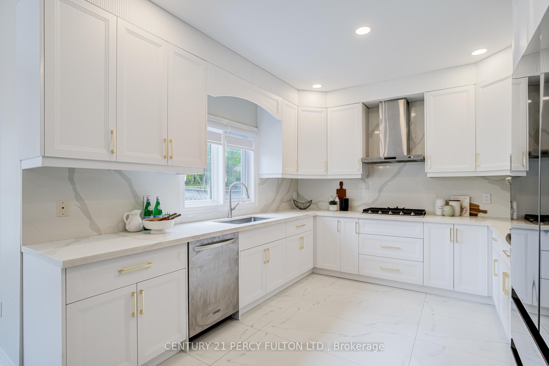 Photo 22 of 118 Village Gate Drive, Markham, Cachet — HOMEH