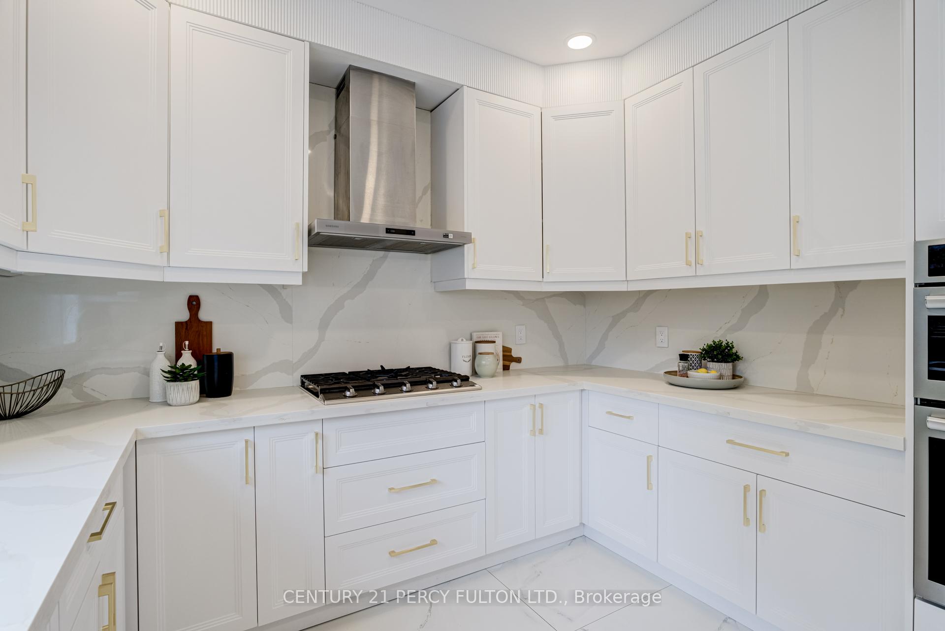 Photo 23 of 118 Village Gate Drive, Markham, Cachet — HOMEH