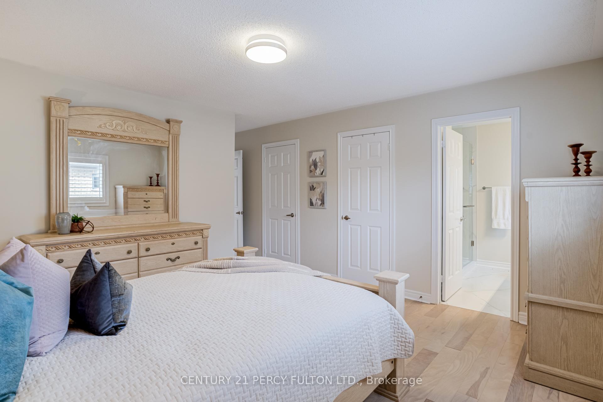 Photo 37 of 118 Village Gate Drive, Markham, Cachet — HOMEH