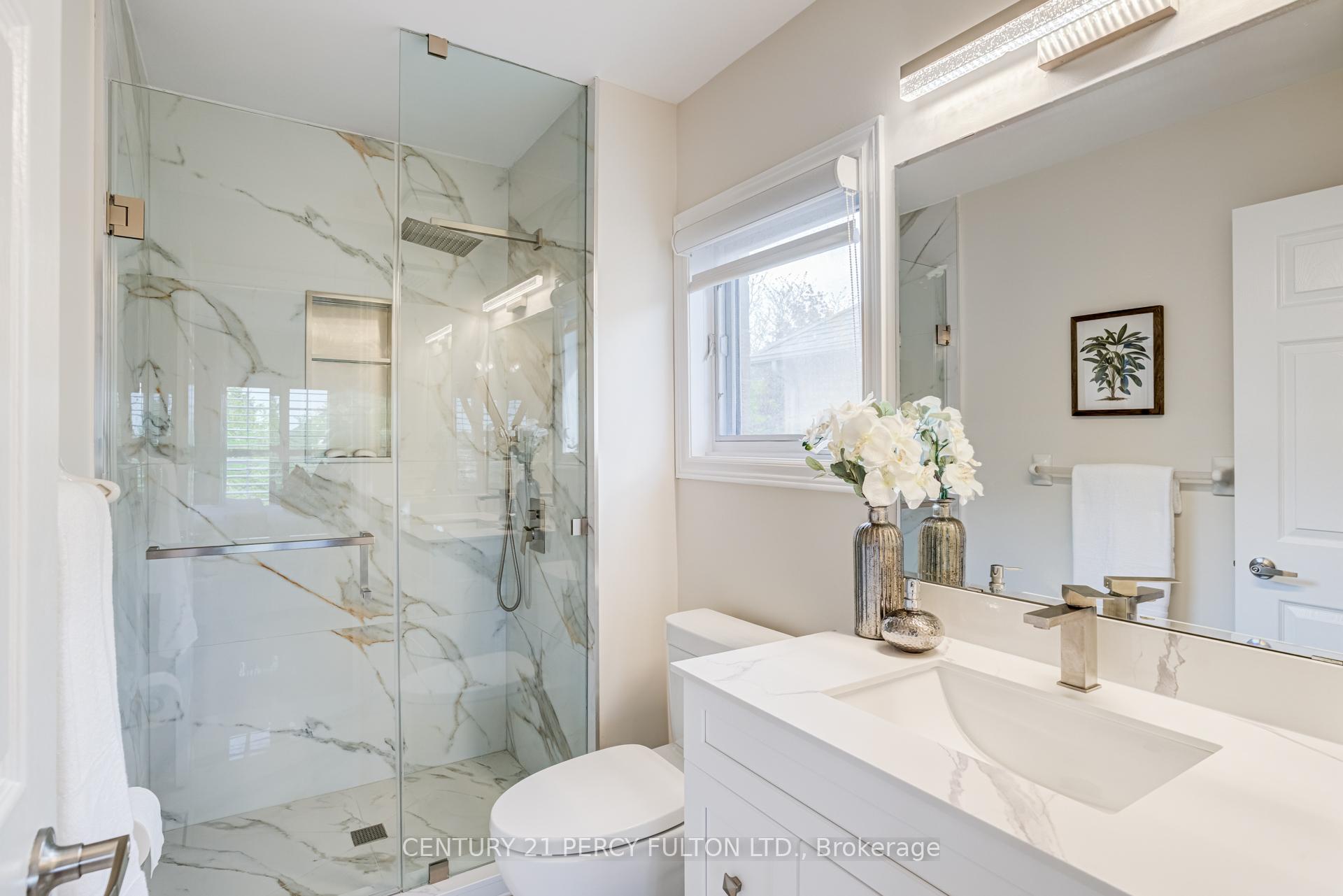 Photo 40 of 118 Village Gate Drive, Markham, Cachet — HOMEH