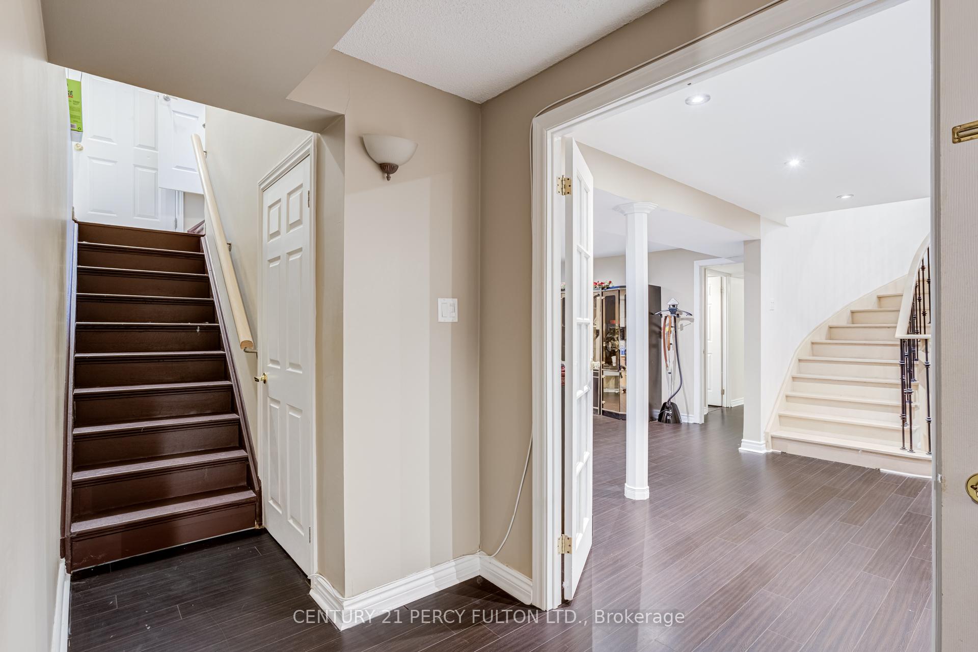 Photo 45 of 118 Village Gate Drive, Markham, Cachet — HOMEH
