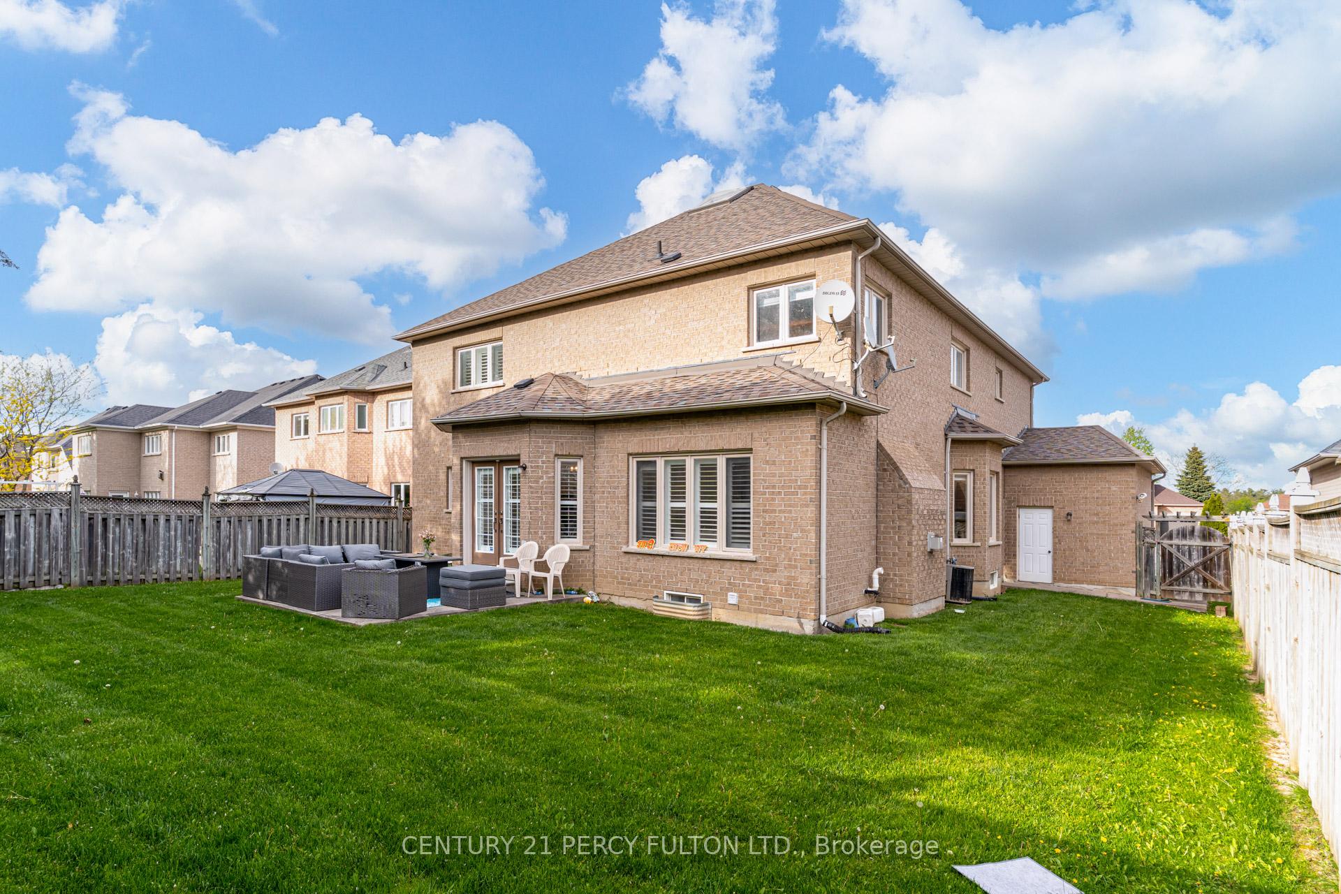 Photo 47 of 118 Village Gate Drive, Markham, Cachet — HOMEH