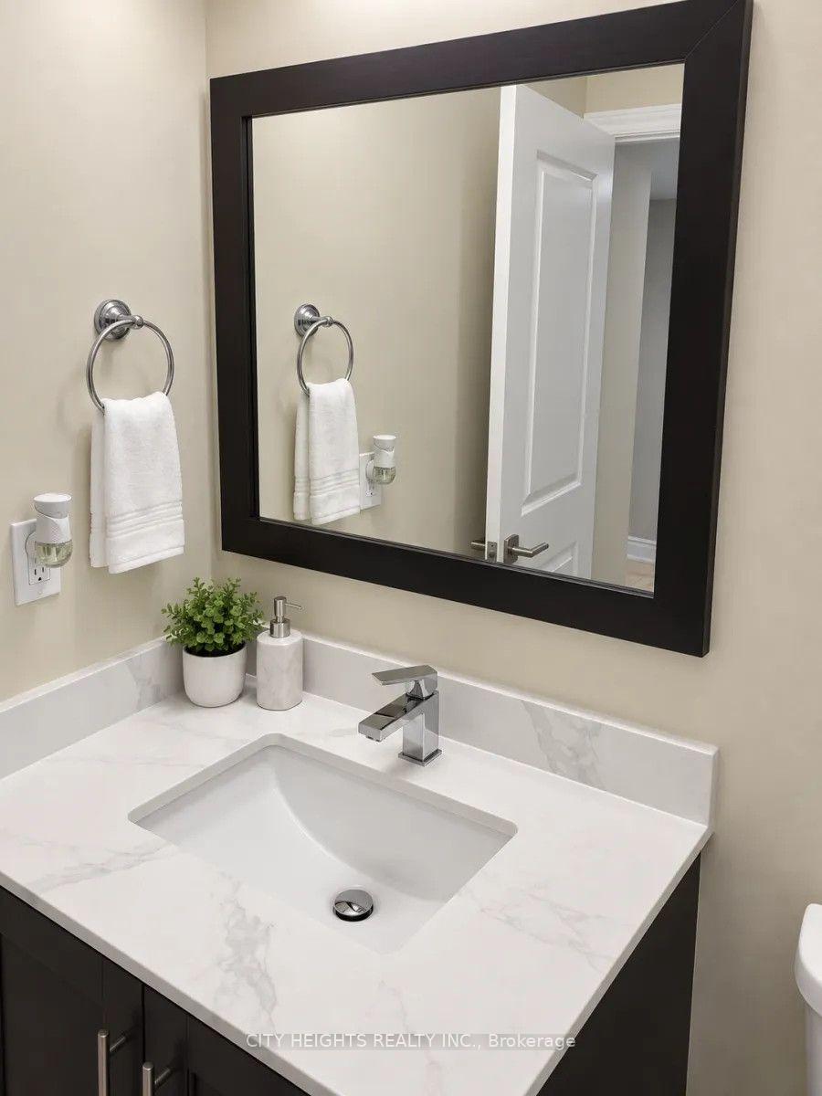 Photo 6 of Unit LOWER, 9 Fenchurch Drive, Brampton, Northwest Brampton — HOMEH