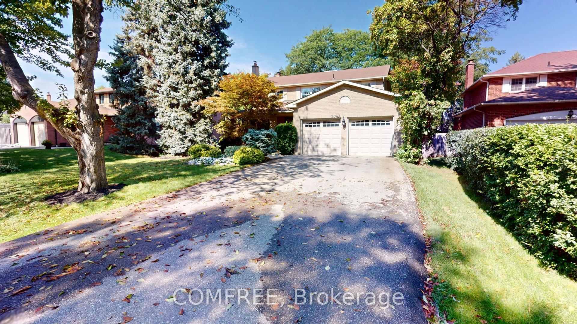 Photo of 2043 Burbank Drive