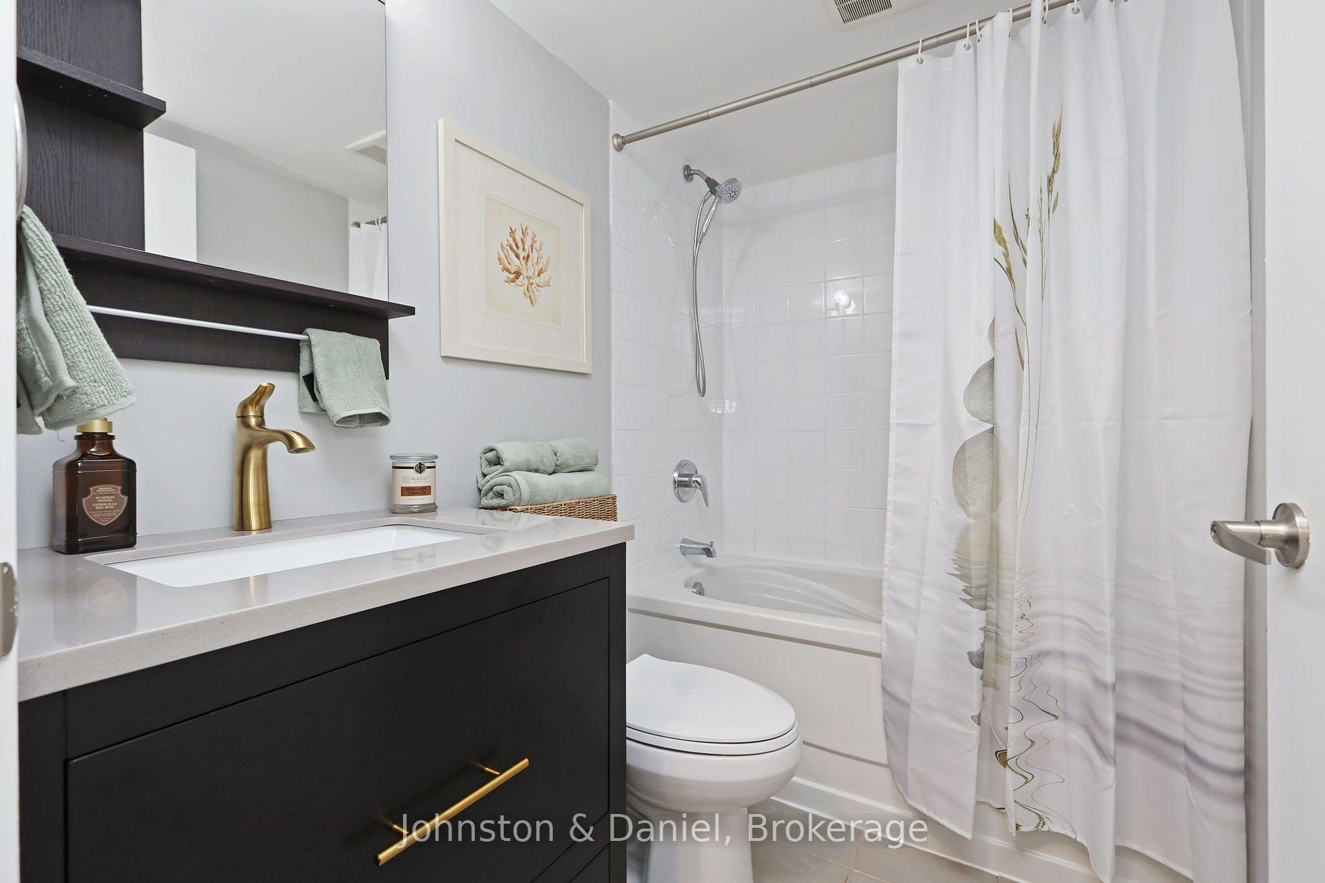 Photo 19 of Unit 511, 816 Lansdowne Avenue, Toronto, Dovercourt-Wallace Emerson-Junction — HOMEH