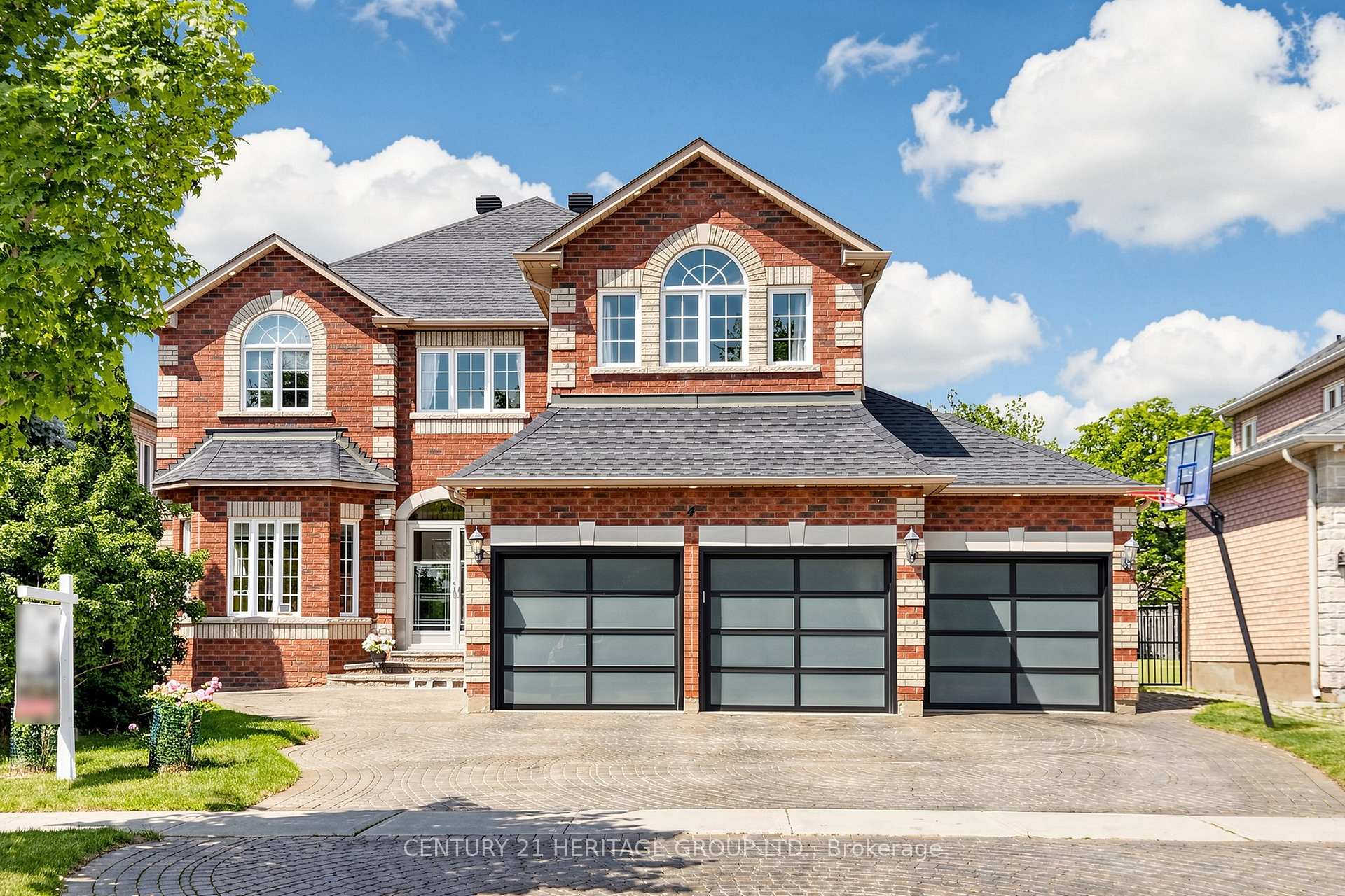 Photo 1 of 4 Mumberson Court, Markham, Cachet — HOMEH