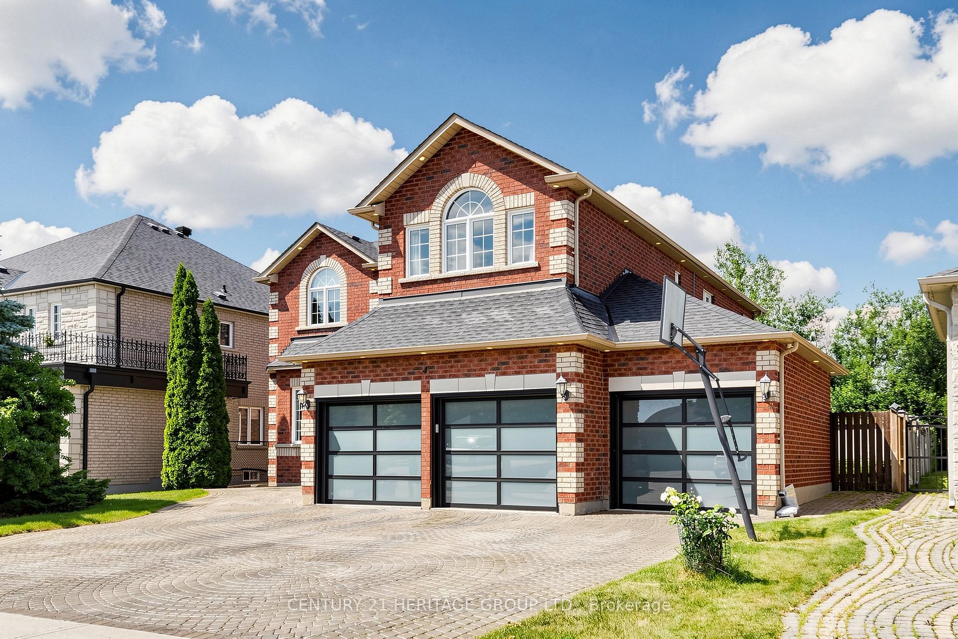 Photo 2 of 4 Mumberson Court, Markham, Cachet — HOMEH