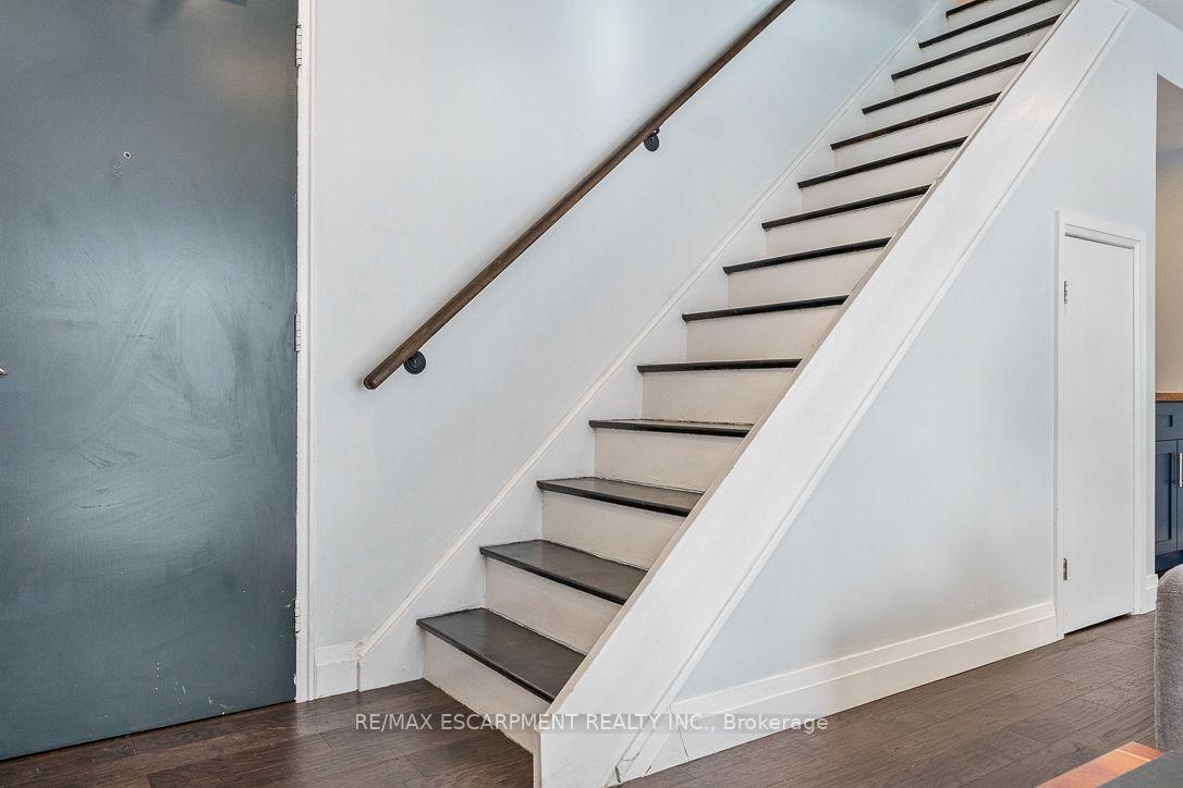 Photo 25 of Unit 5, 469 Claridge Road, Burlington, Roseland — HOMEH