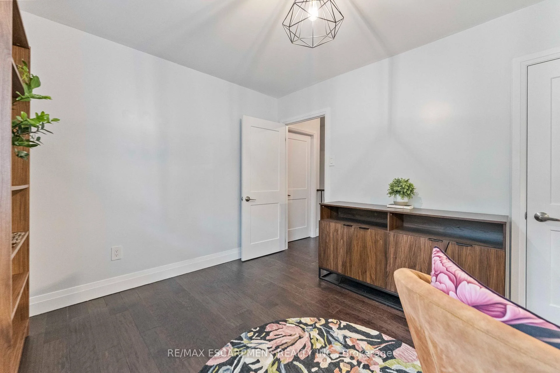 Photo 42 of Unit 5, 469 Claridge Road, Burlington, Roseland — HOMEH