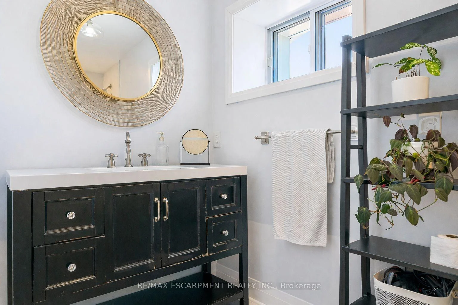 Photo 44 of Unit 5, 469 Claridge Road, Burlington, Roseland — HOMEH